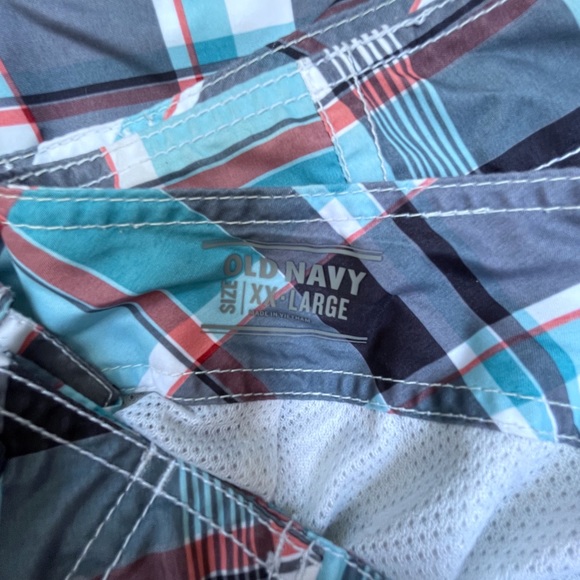 Old Navy Size XXL Men’s Swim Trunks - Picture 3 of 4
